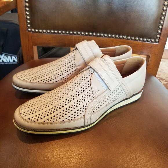 New and Unworn Mens Loafers - Picture 1 of 6